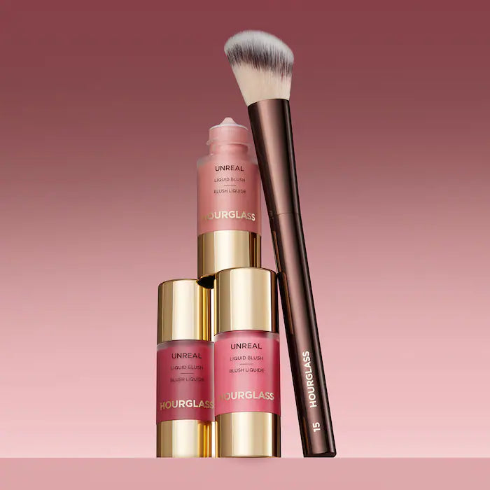 Hourglass
No. 15 Blush Brush