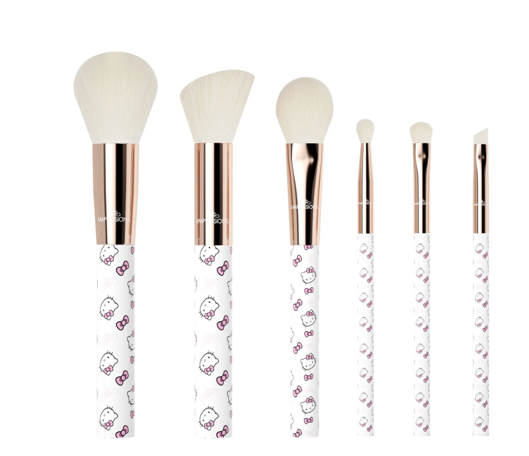 Hello Kitty® "Supercute Signature" 6-PC BRUSH SET