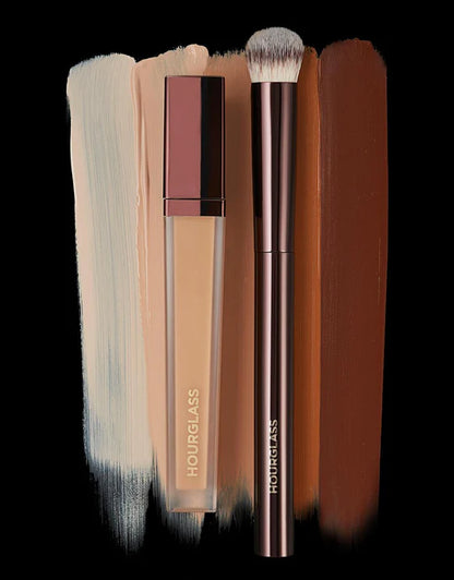 VANISH™ SEAMLESS FINISH CONCEALER BRUSH - BROCHA DE CORRECTOR
